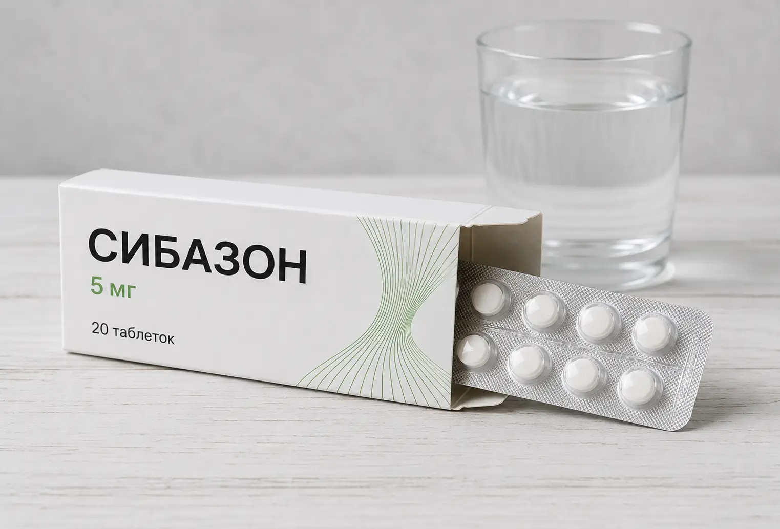 Упаковка Сибазона лежит на светлом столе